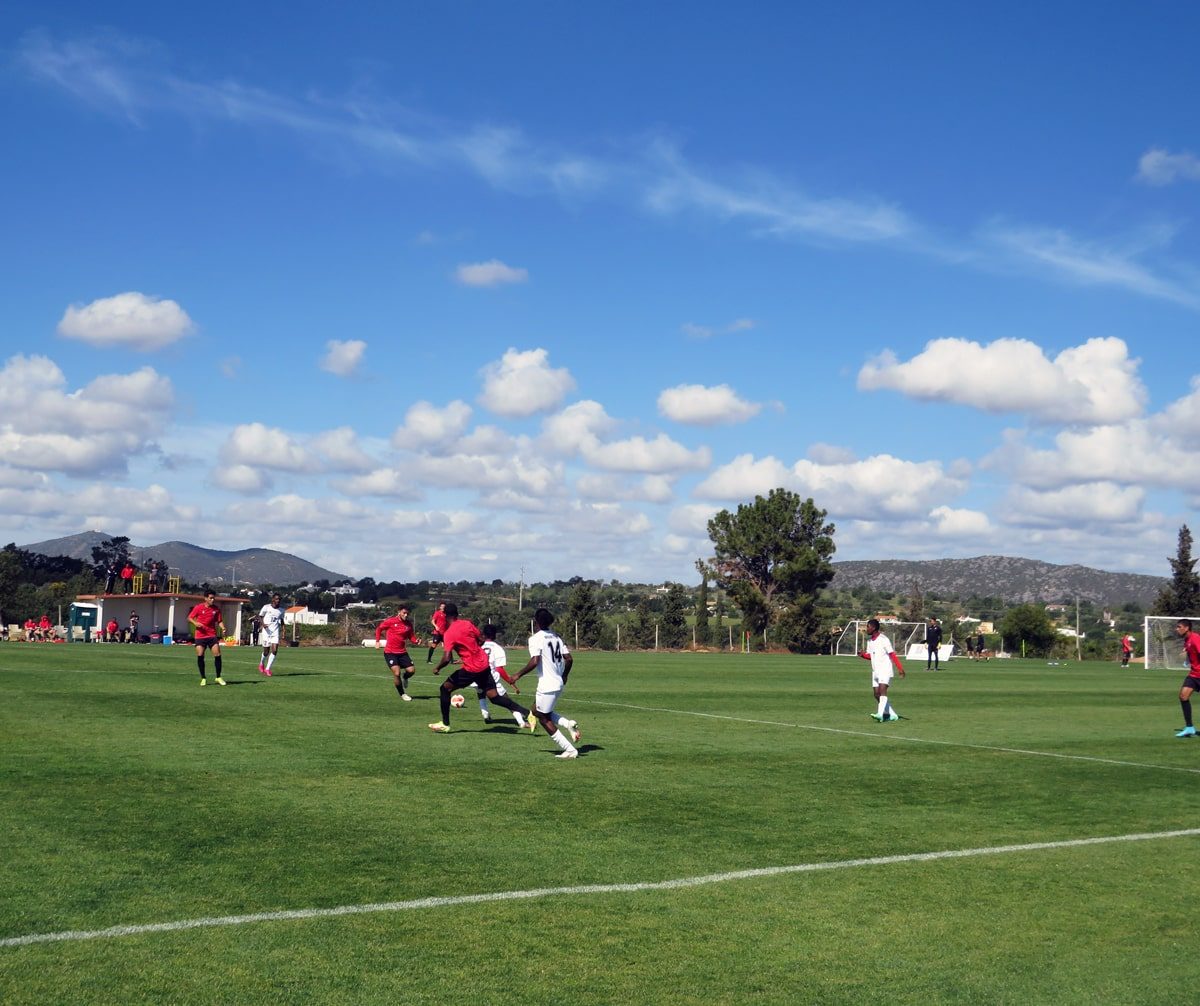 campo-de-futebol-1-min